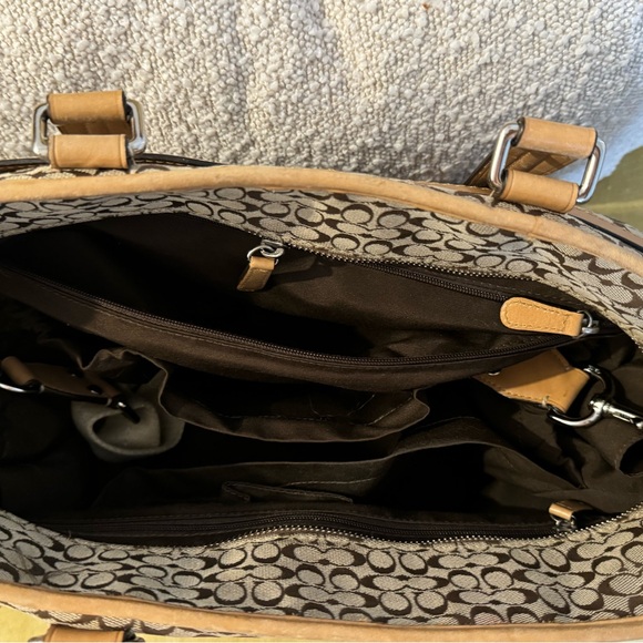 Coach Voyager Signature Multifunction Tote Diaper Bag Fabric and Leather - Picture 3 of 5